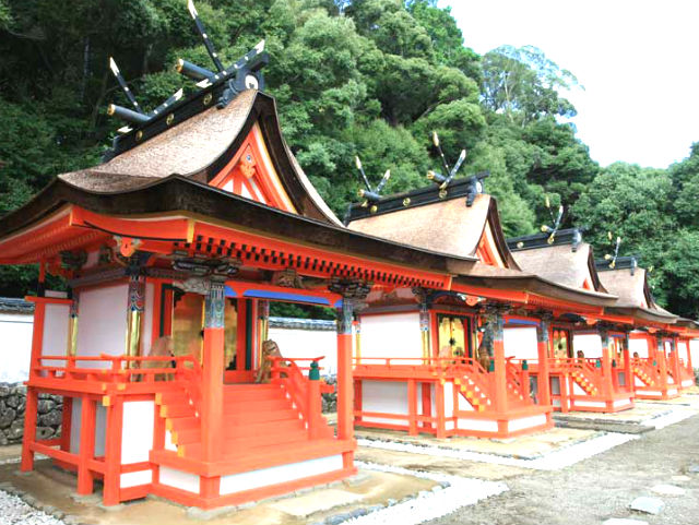 宝来山神社本殿