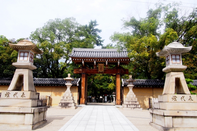 西宮神社の南門