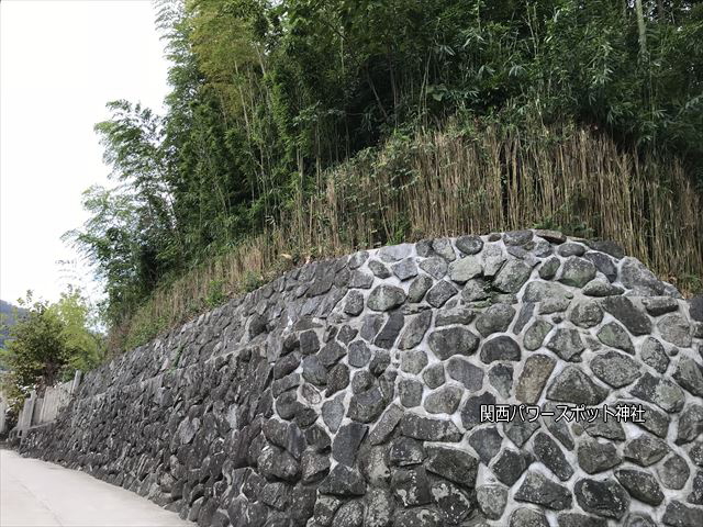 瓢箪山稲荷神社が古墳であることがわかる