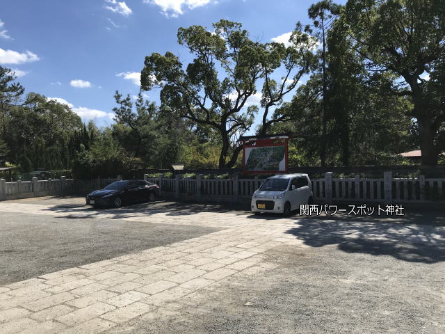 大鳥大社の駐車場