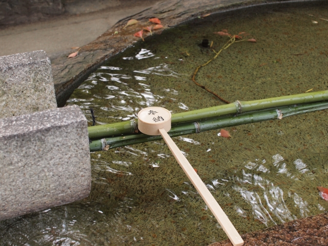 安井金毘羅宮の手水