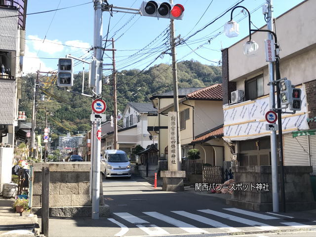 四条畷神社の表参道