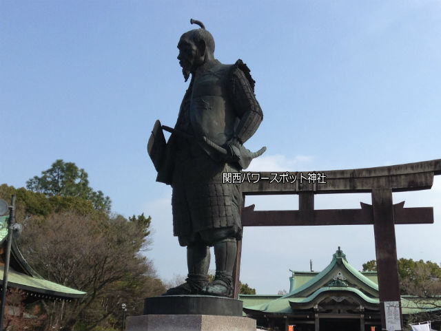 豊国神社の豊臣秀吉像