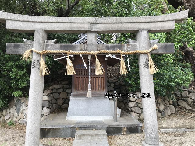 安居神社の摂社「金山彦大神、金山姫大神、淡島大神」