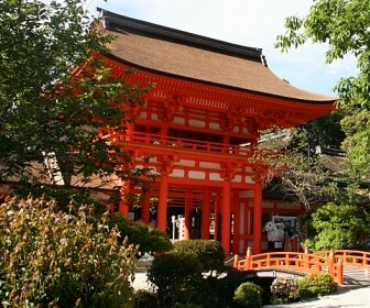 上賀茂神社の楼門