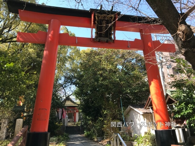 産湯稲荷神社の鳥居