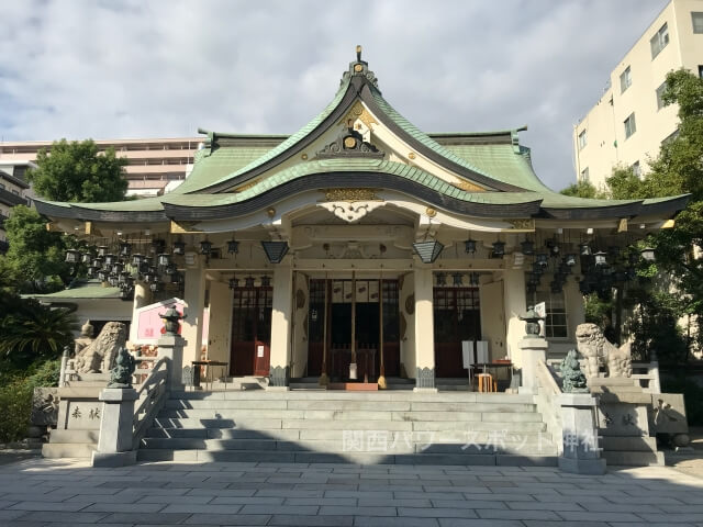 難波八阪神社拝殿