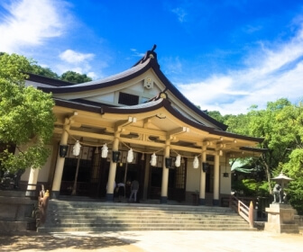 湊川神社の拝殿