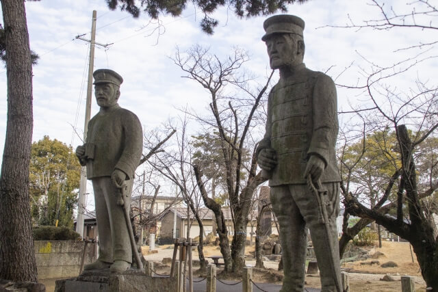 軍神として神格化した東郷平八郎と乃木希典