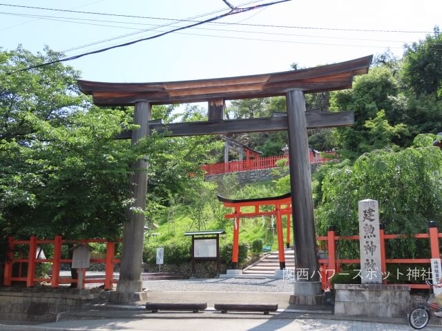 建勲神社の大鳥居