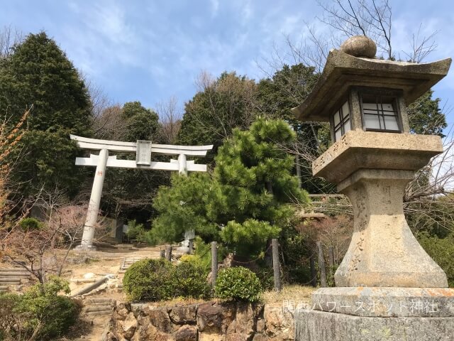 自玉手祭来酒解神社の鳥居