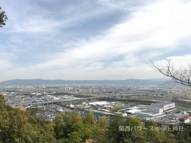 天王山「山崎合戦の地」石碑からの眺め