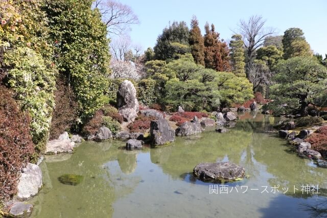 城南宮の日本庭園