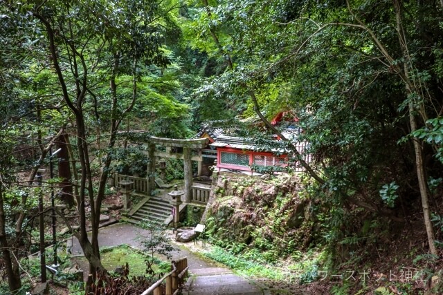 石清水社（石清水八幡宮の摂社）