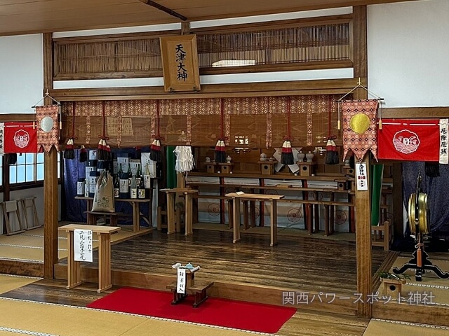 天津神社（京都）拝殿