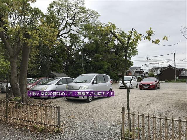 水無瀬神宮の駐車場