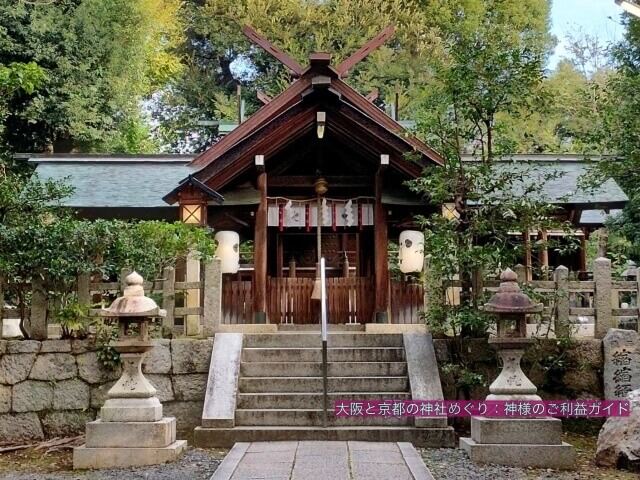 木嶋坐天照御魂神社（蚕ノ社）本殿