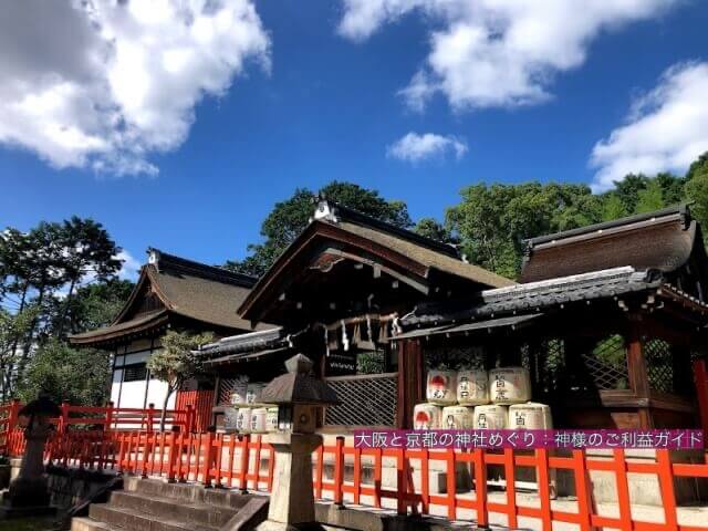 建勲神社の本殿・神門