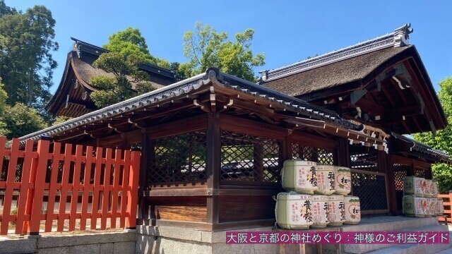 建勲神社の本殿・神門